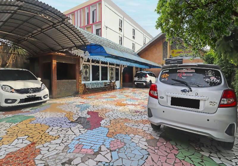 هتل Oyo Life 2899 Ardilia Kost