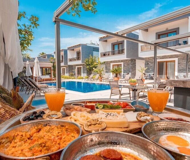 Maye Residence