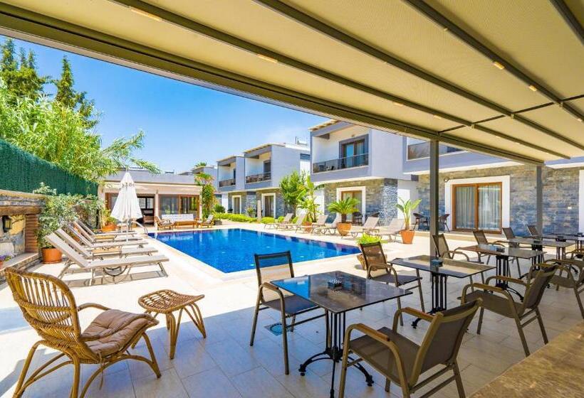 Maye Residence