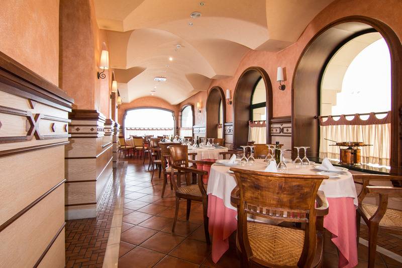 هتل Abades Guadix