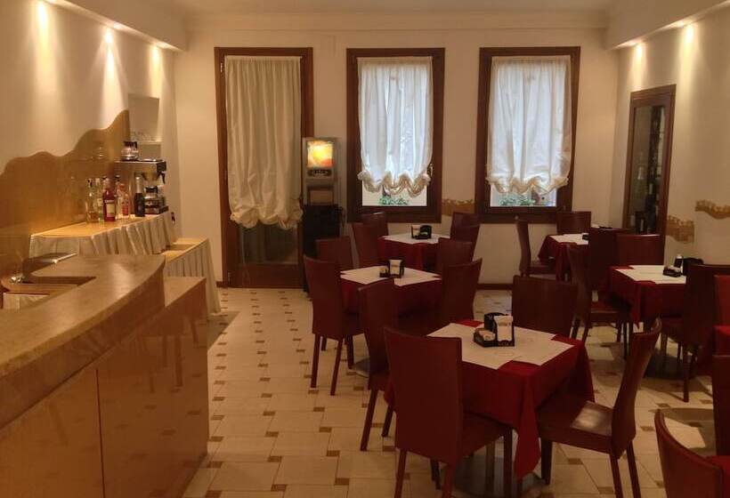 Fotos del hotel Agli Artisti:  22