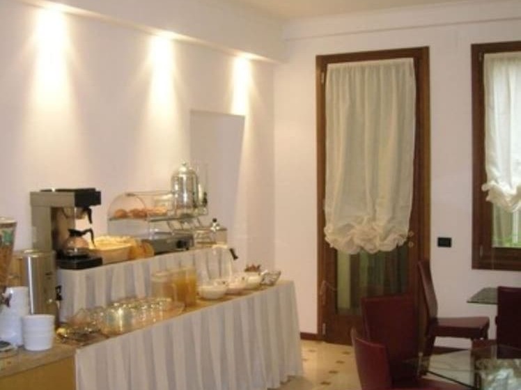 Fotos del hotel Agli Artisti:  20