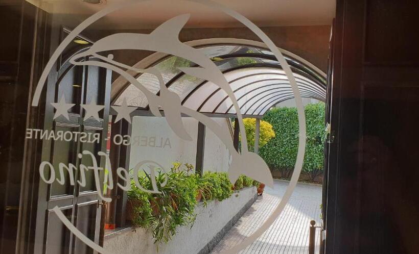 هتل Albergo Ristorante Delfino