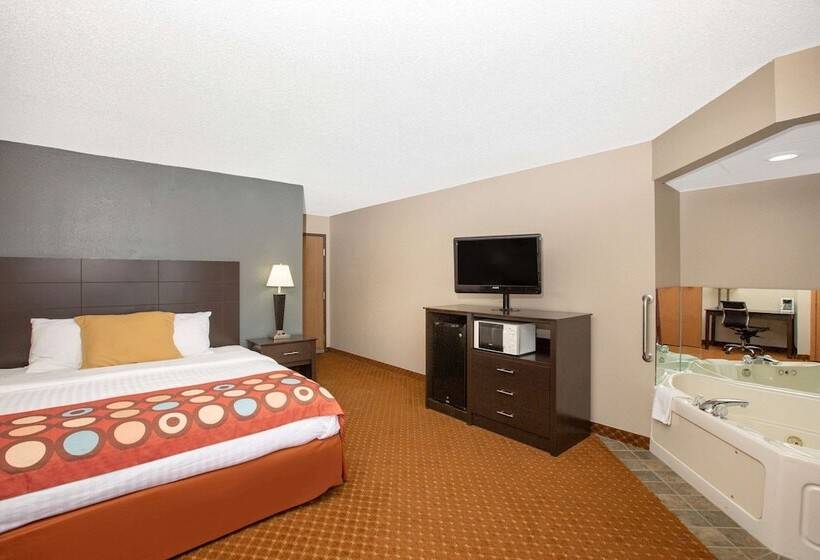 Отель Americinn By Wyndham Coralville