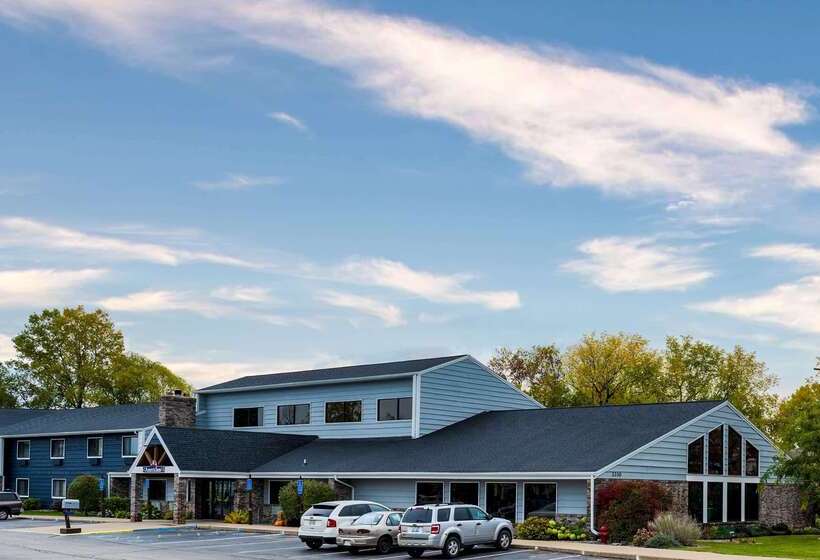 هتل Americinn By Wyndham Menominee