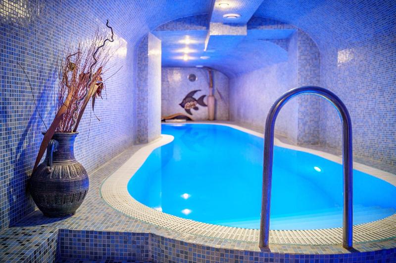 هتل Capital With Private Wellness