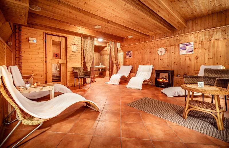 هتل Capital With Private Wellness