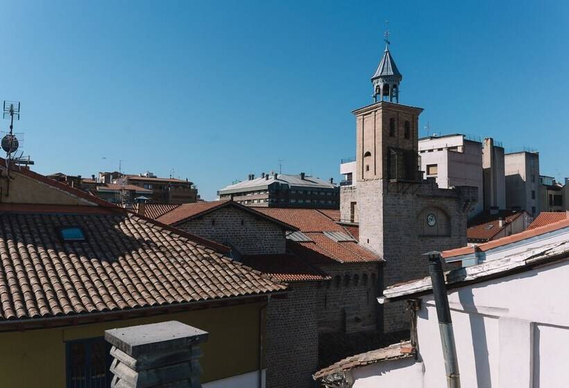 هتل Castillo De Javier
