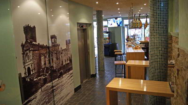 هتل Castillo De Javier