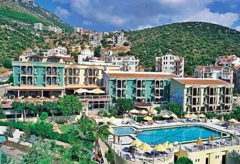 هتل Club Phellos