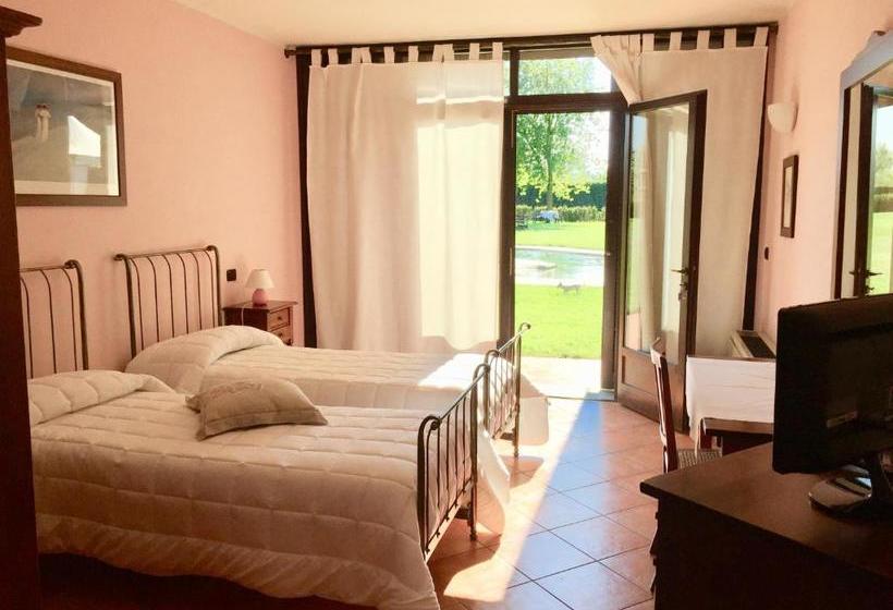 Отель Albergo Cosmera