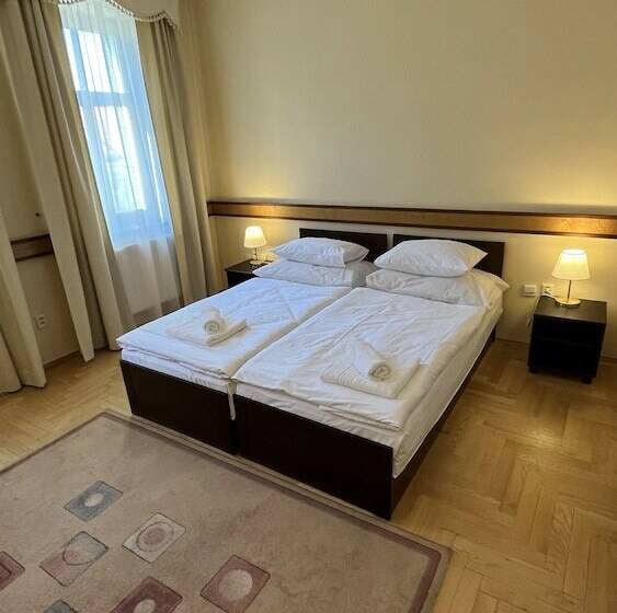 Fotos del hotel Louren:  8