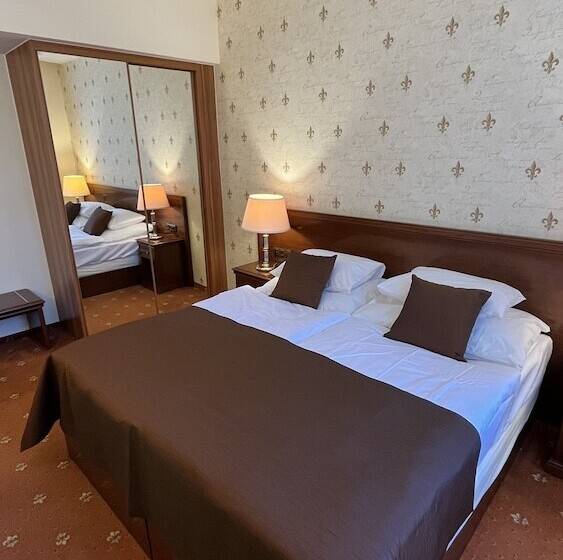 Fotos del hotel Louren:  9