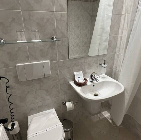 Fotos del hotel Louren:  14