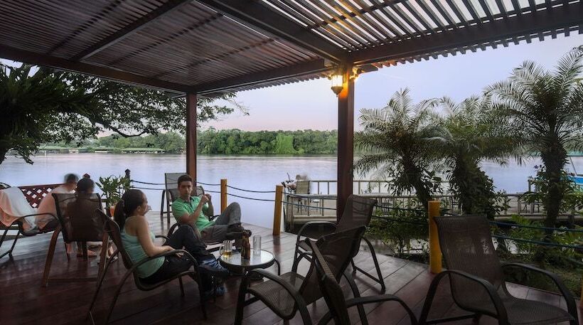 هتل Pachira Lodge