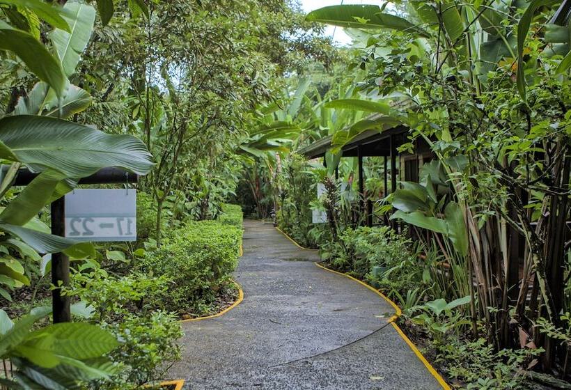 هتل Pachira Lodge