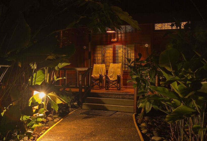 هتل Pachira Lodge