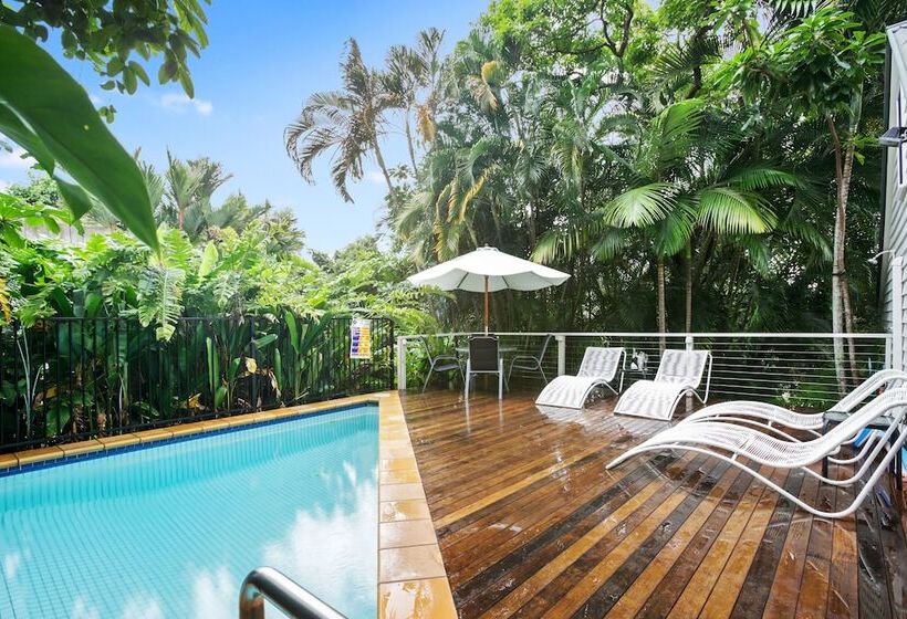 Fotos del hotel Port Douglas Cottage & Lodge:  3