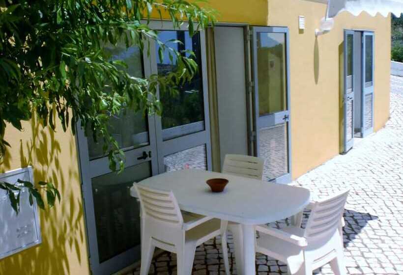 هتل Quinta Dos Caracois