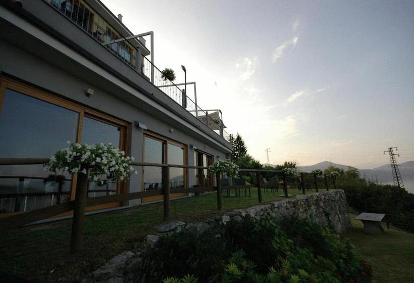 هتل Ristorante San Carlo