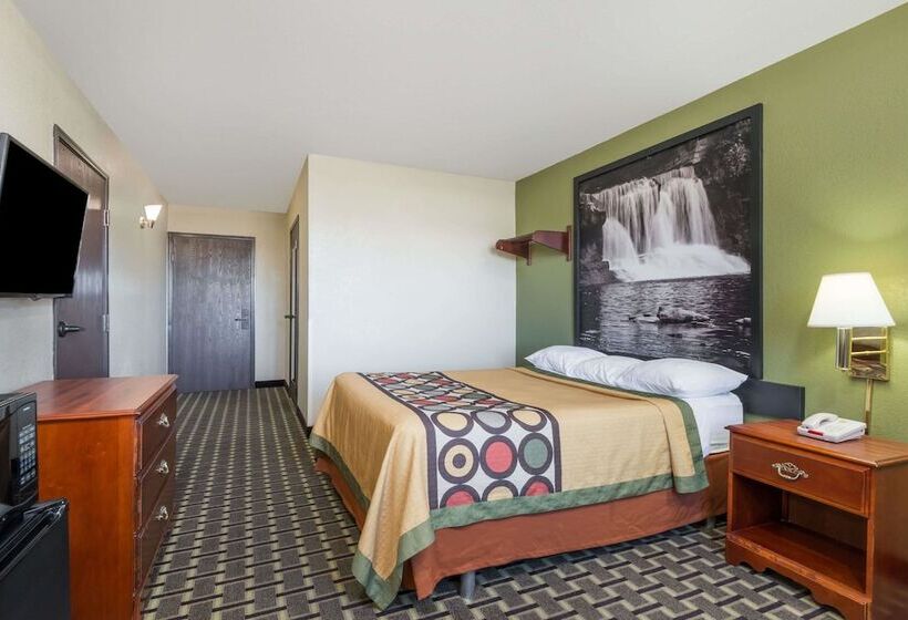 Отель Super 8 By Wyndham Madison In