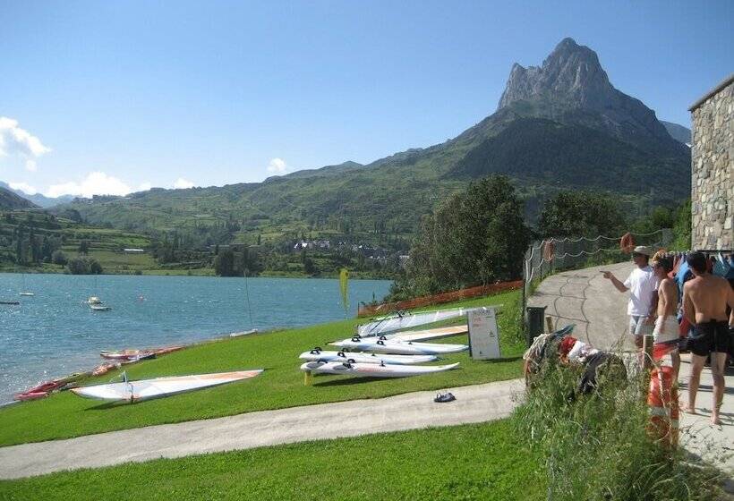 هتل Valle De Izas