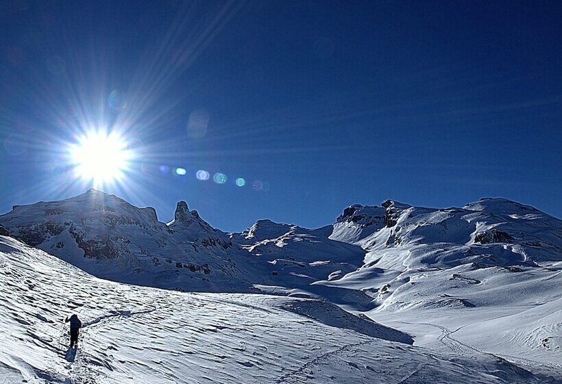 هتل Valle De Izas