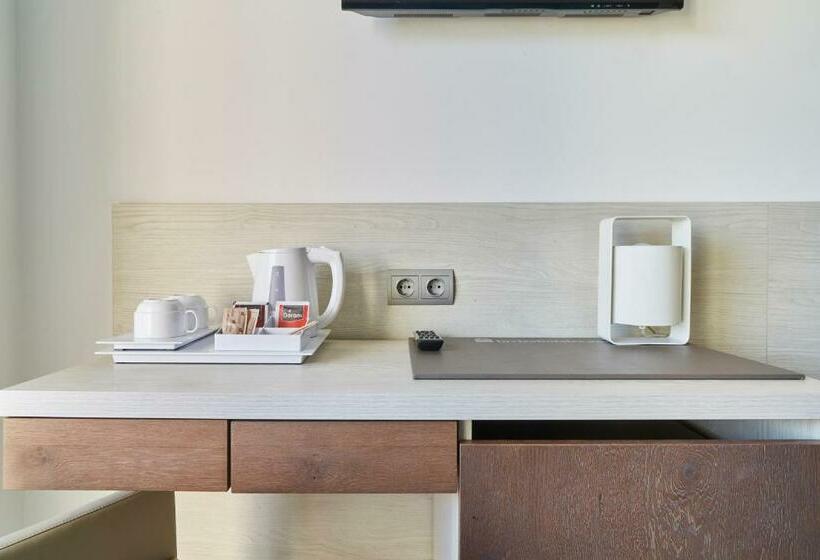 Invisa Hotel Club Cala Verde