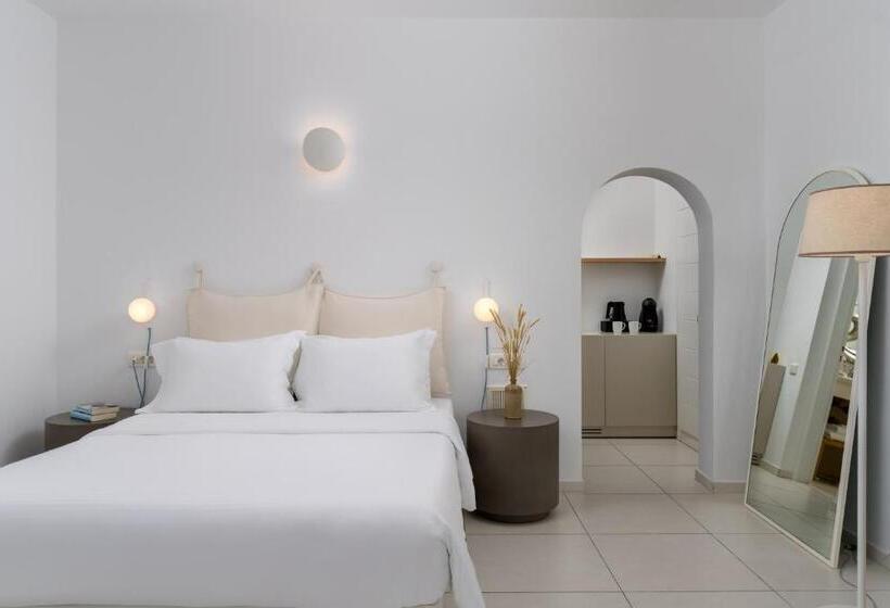 Lilium Hotel Santorini