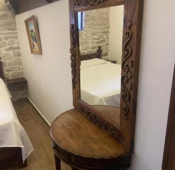 بنسيون Konaku Guest House