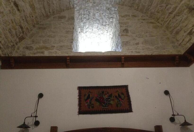 بنسيون Konaku Guest House