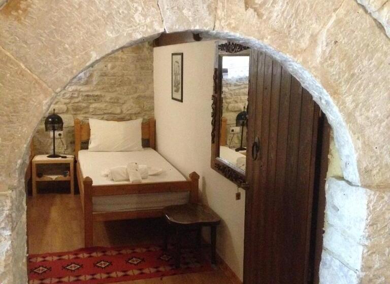 بنسيون Konaku Guest House