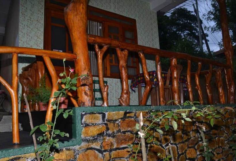 Отель Pine Village Home Stay
