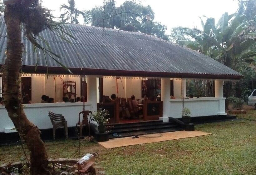 בית מלון כפרי Walawwa Guest House