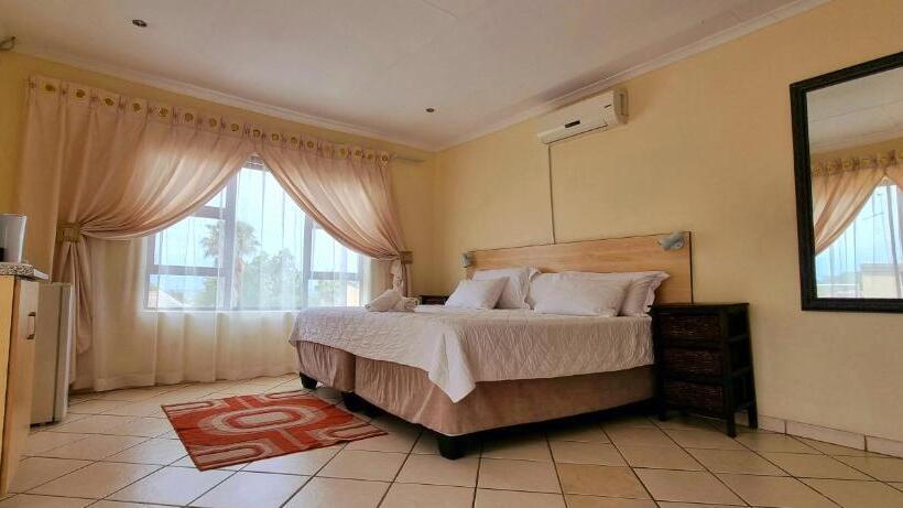 هتل Asda Guesthouse
