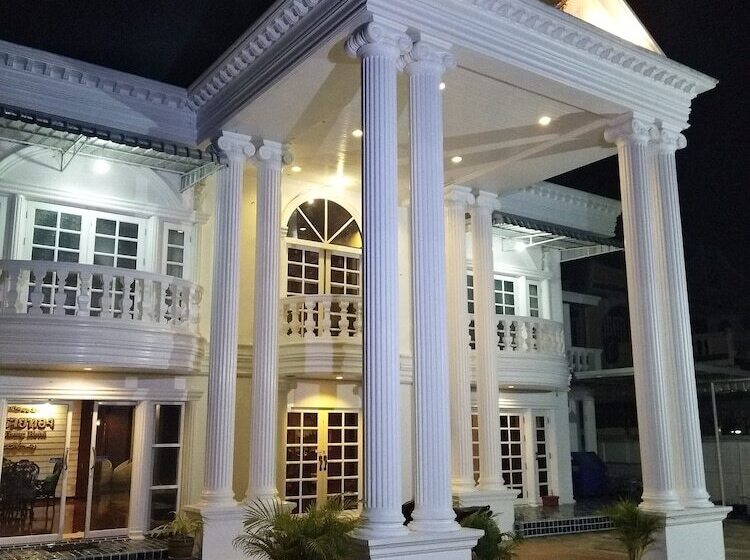 هتل Baan Sai Thong