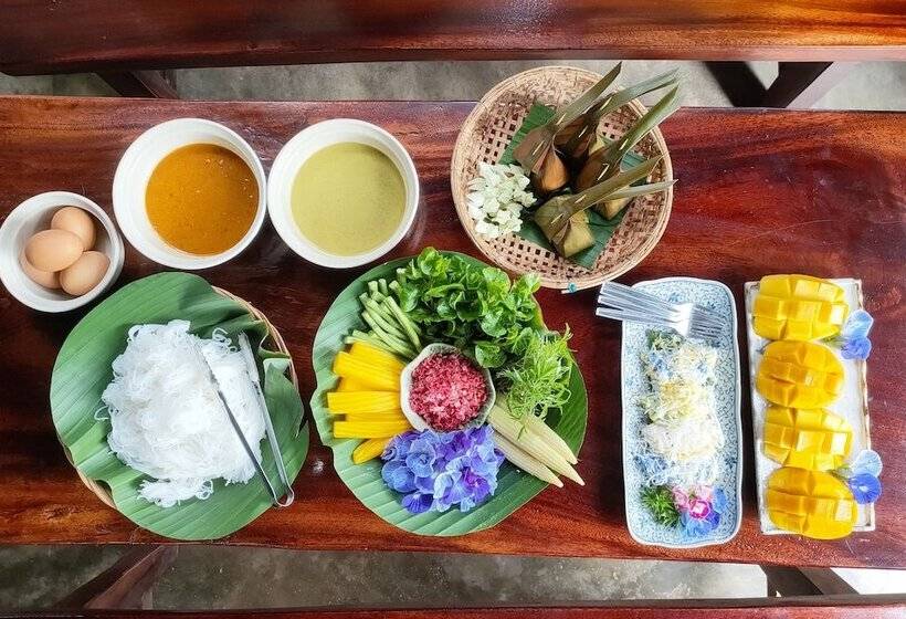 هتل Banchomchan