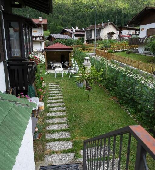 هتل B&b La Genzianella