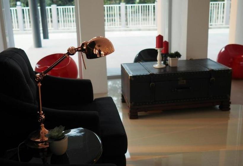 فندق Chaisaeng Villa