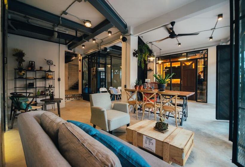 فندق Chernchan Hostel