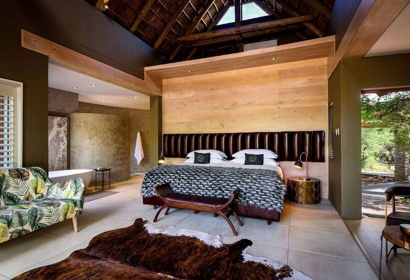 هتل Lush Private Game Lodge
