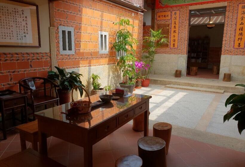 هتل Mount Tai Wu Cozy