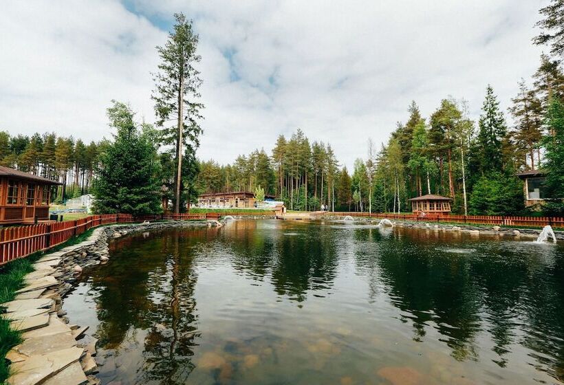 هتل Okhta Park