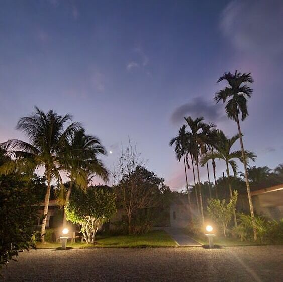 هتل Prangthong Garden Home
