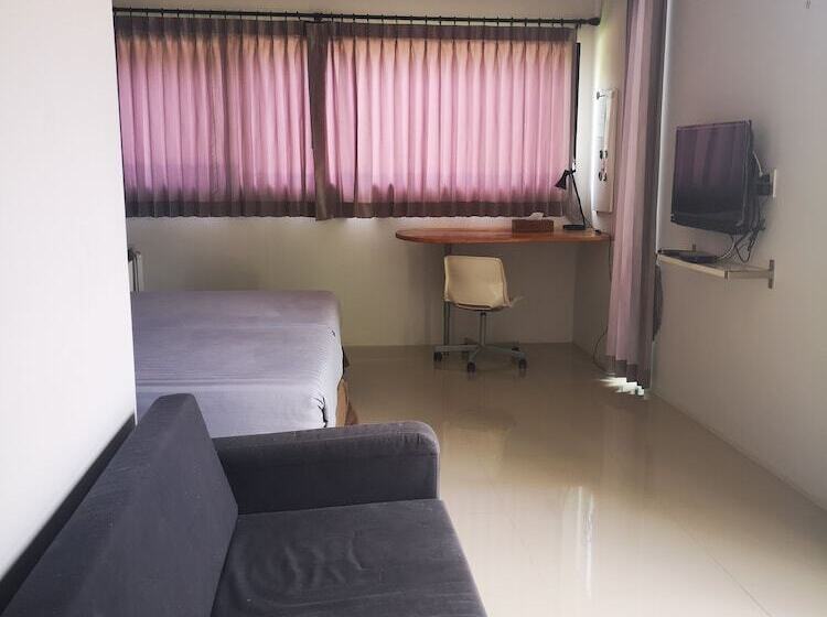هتل The Lofts Eco