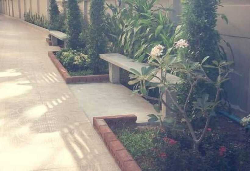 هتل Waen Petch Place