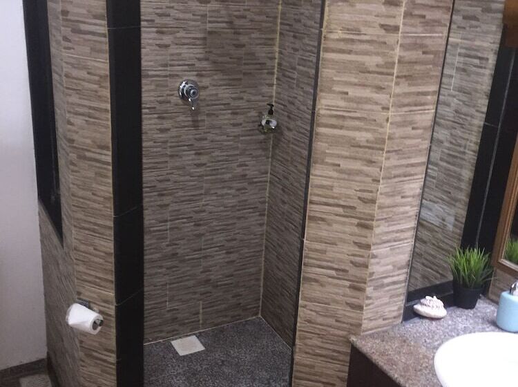 هتل Yoma Cherry Lodge