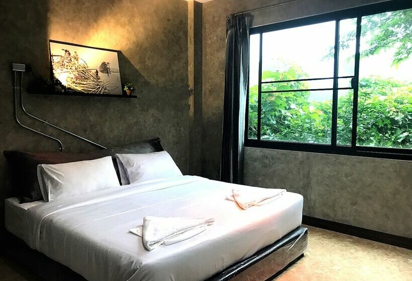 هتل Sut Jai House