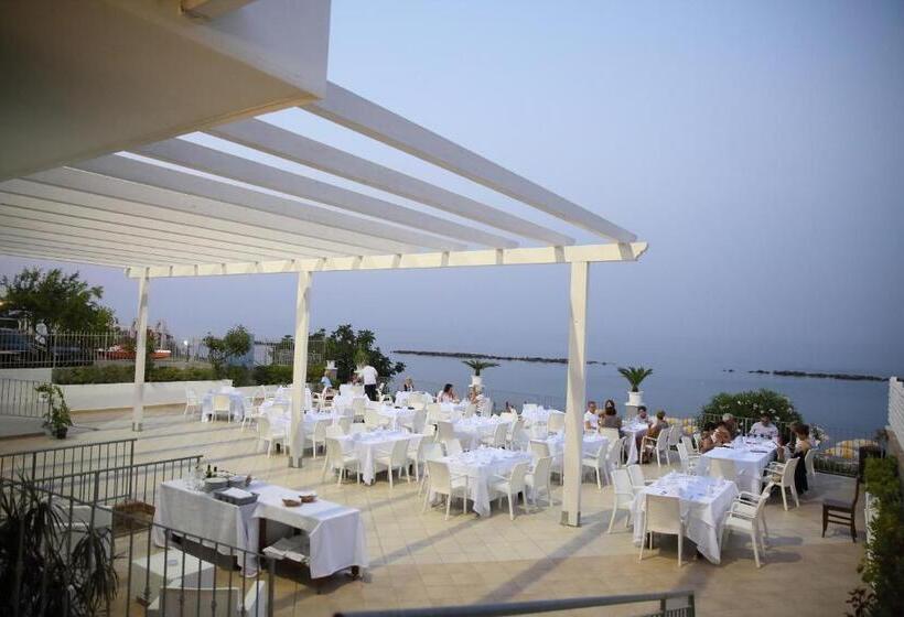 مسافرخانه Dolce Stella