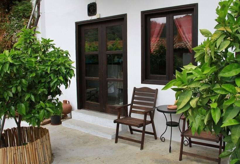 فندق Ambelikos Traditional Agro